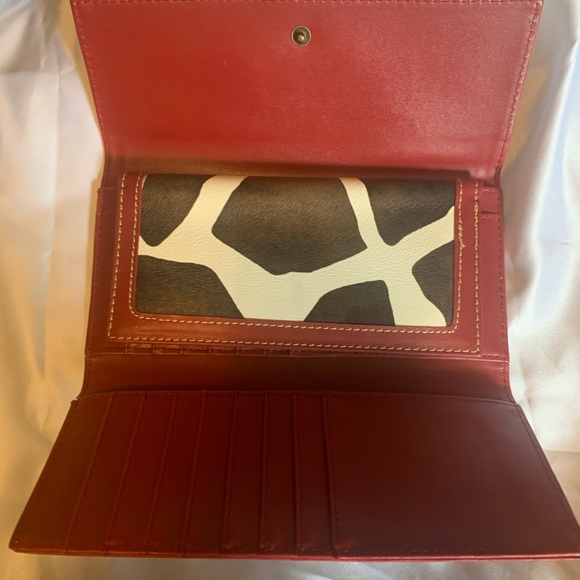 Like new wallet! - Picture 5 of 6